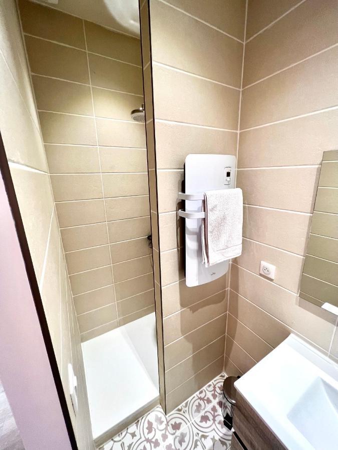 Roma Reva: Design Et Home Cinema Nîmes Zewnętrze zdjęcie